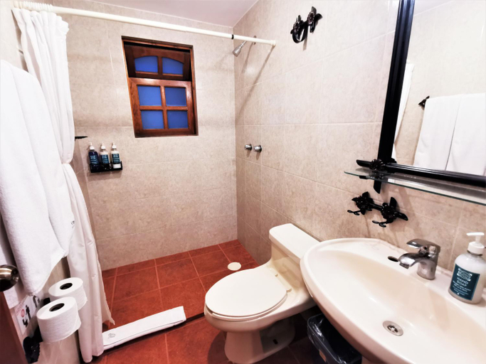 Bathroom 2, Hotel Casa de la Tia Tere, Del Centro