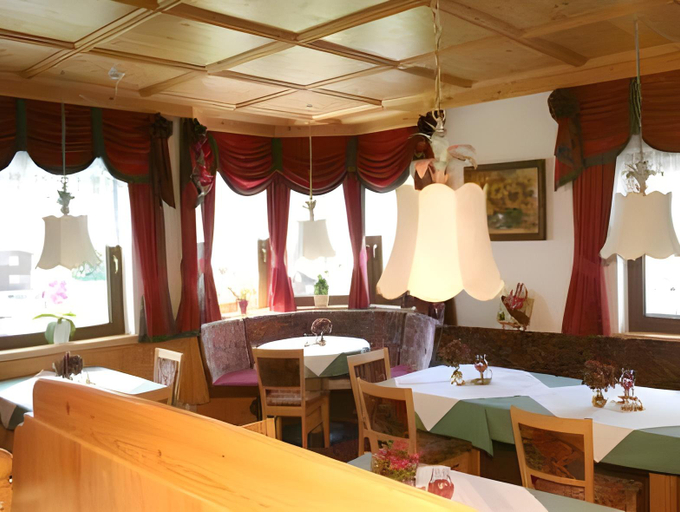 Food & Drinks 2, Apart Garni Romantica, Landeck
