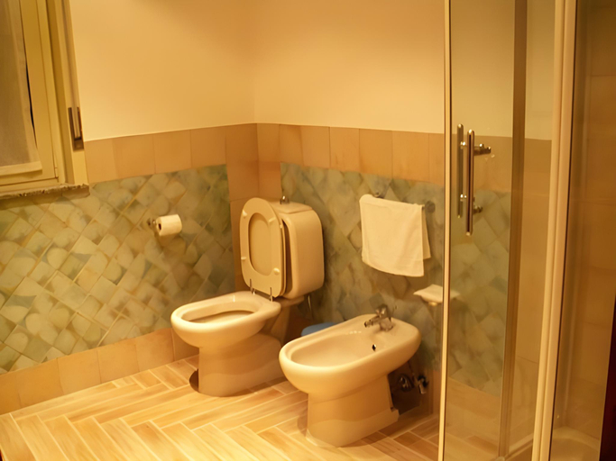 Bathroom 2, B&B Notti E Dintorni, Catania