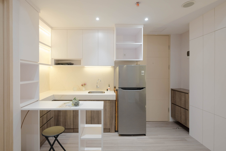 Others 4, Spacious and Modern 1BR Apartment Tokyo Riverside PIK 2 By Travelio, Tangerang