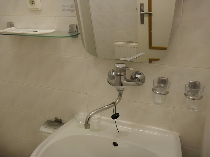 Bathroom 3, Hotel Gregor, Brno