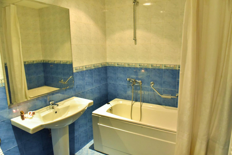 Bathroom 4, Bojur & Bojurland Apartment Complex, Bansko
