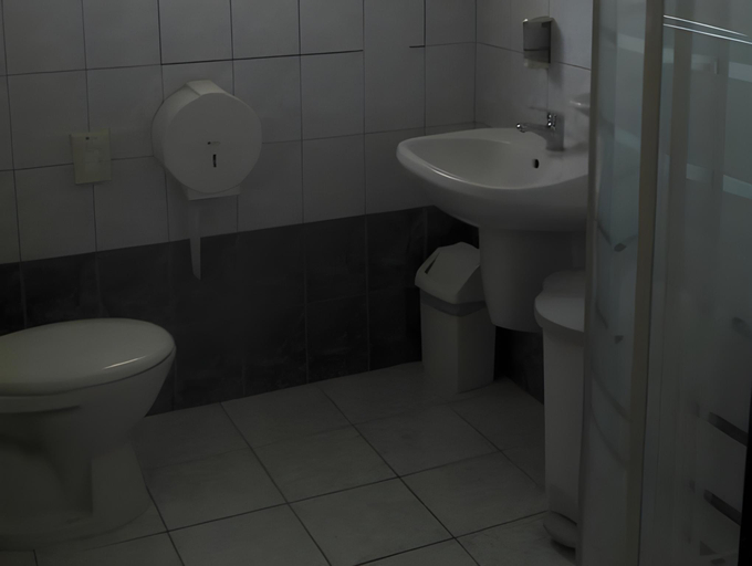 Bathroom 4, Kenguru Panzio es Csarda, Hódmezővásárhely