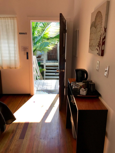 Others 5, Dream Cabanas