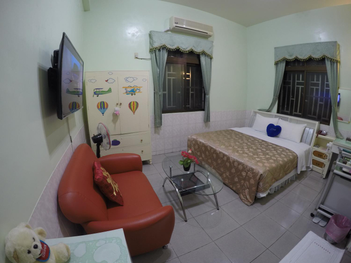 Others 3, Reny Lake Warm Hostel, Chiayi County