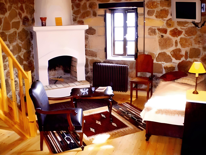 Others 2, Varnevo Guesthouse, Peloponnese