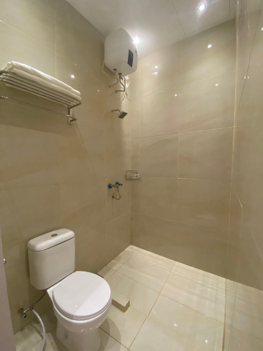Bathroom 5, The Panorama Malioboro Hotel, Yogyakarta