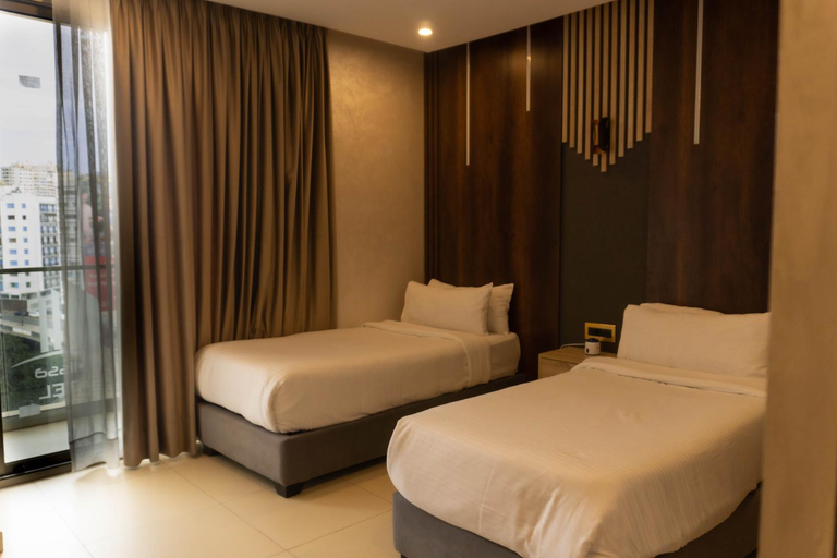 Others 3, Melissa Hotel, Oran