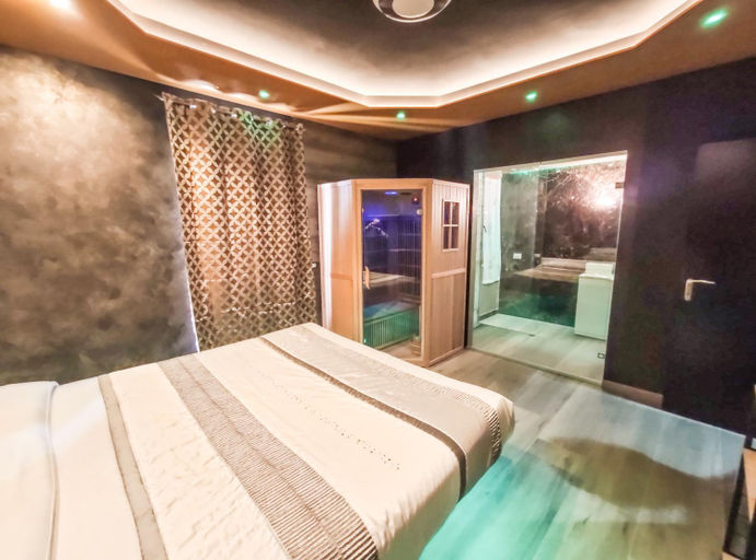 Garda fantasy green jacuzzi sauna piscina, Brescia