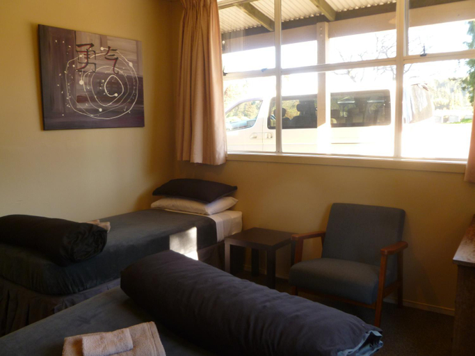 Others 3, Kaniere Hotel, Westland