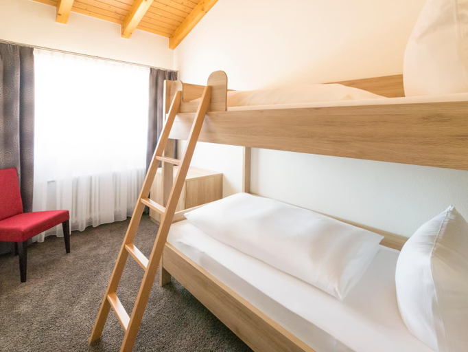 Bedroom 2, Hotel Restaurant Schiff, Ortenaukreis