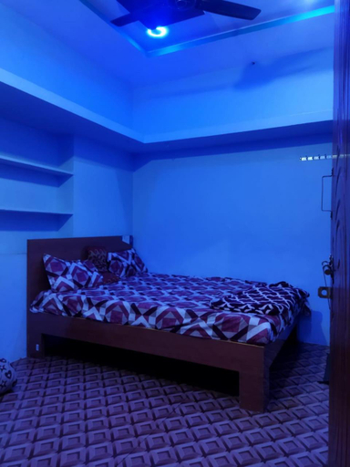 Bedroom 2, Karthik home stay, Bellary