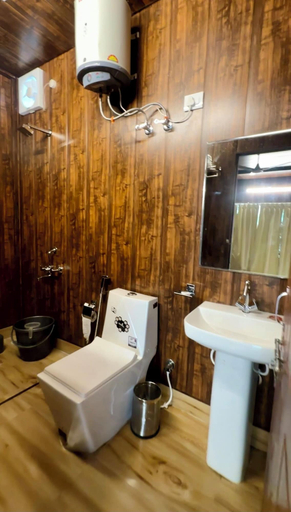 Bathroom, Camp Mountain Valley, Tehri Garhwal