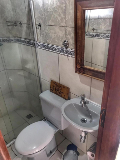 Bathroom 2, Pousada D'Pillel, Angra dos Reis