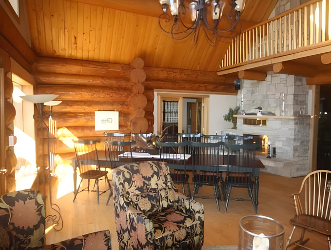 Food & Drinks 4, Inn on the Lake - Whitehorse, Yukon
