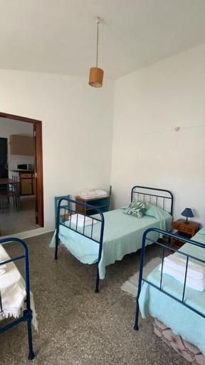Bedroom 3, Outra Vida, Mértola