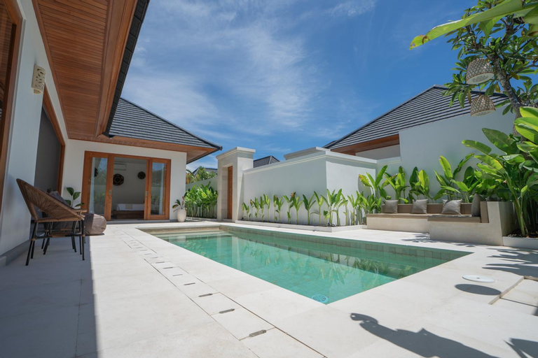 Swimming Pool 9