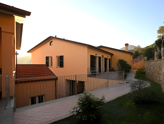 Others 3, Residence I Gabbiani, La Spezia