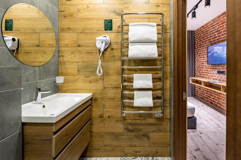 Bathroom 5, Wood Hotel Resort & SPA, Nadvirnians'kyi