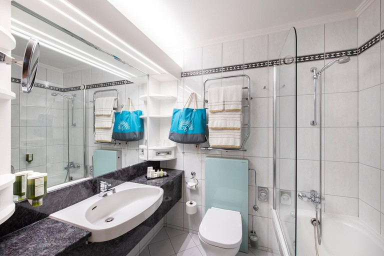 Bathroom 5, Sonnenhof Resort Himmelreich Bayerischer Wald, Cham