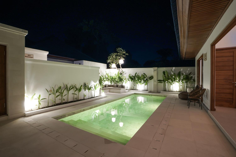 Swimming Pool 12