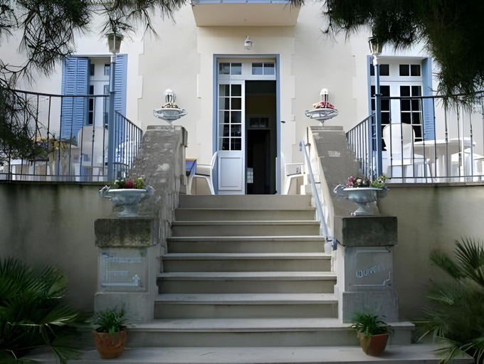 Others 4, Castel Mireio, Vaucluse