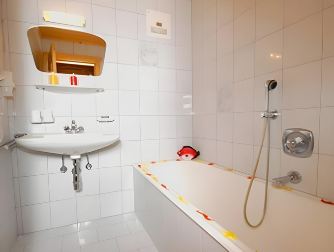 Bathroom 2, Haus Spieleck, Zell am See