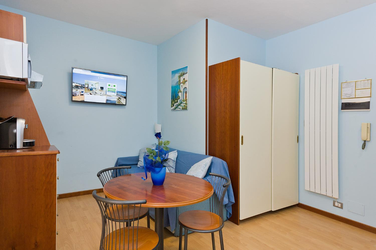 Dining Room 7