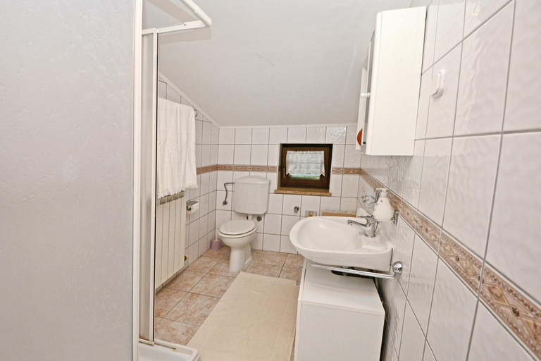Bathroom 4, Apartments Pilic, Poreč