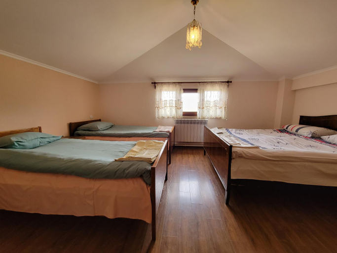 Others 3, B&B Odzun