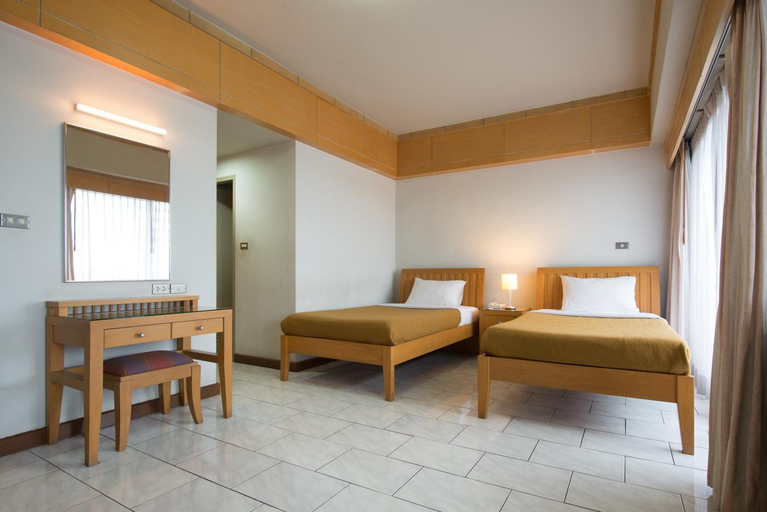 Bedroom 12