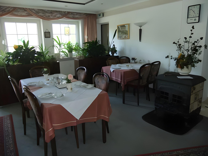 Food & Drinks 5, Hotel garni Am Brunnenplatz, Vulkaneifel