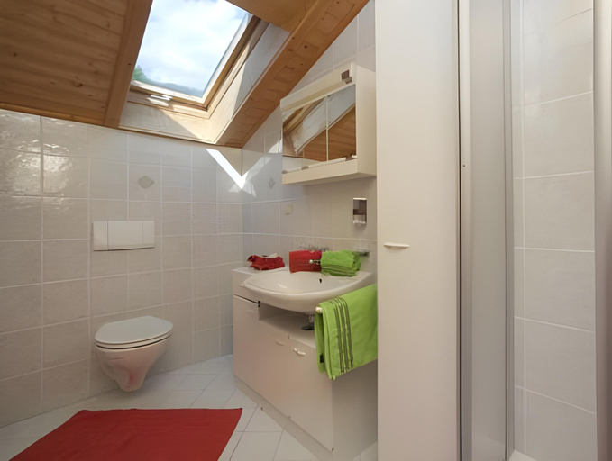Bathroom 2, Bio- und Vitalbauernhof Bacherhof, Spittal an der Drau