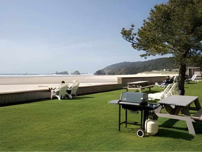 Others 5, Schooner's Cove Inn, Clatsop