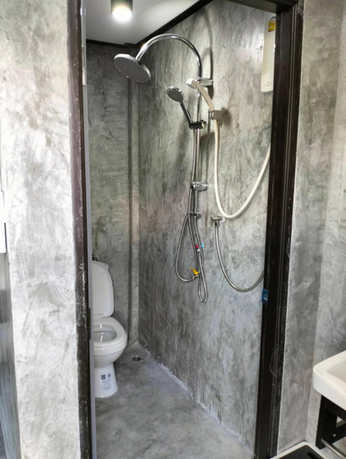 Bathroom 3, บ้านเล็กในป่าใหญ่ พัทลุง, Kong Ra