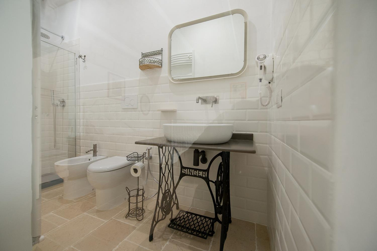 Others 3, Ai Cappuccini Guest House, Bari