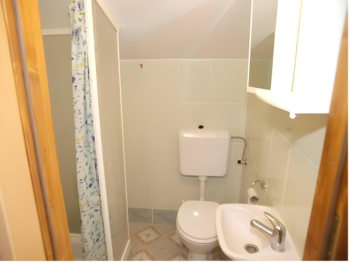 Bathroom 2, Pansion Adria Haus, Posedarje