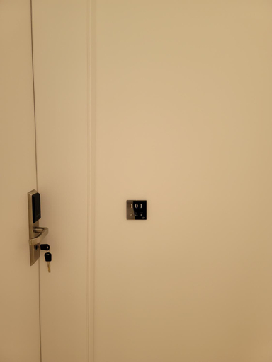 Others 5, Prestige Hotel, Sarandës