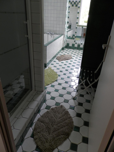 Bathroom 2, Au pre du Mignon aux portes du Marais Poitevin, Deux-Sèvres