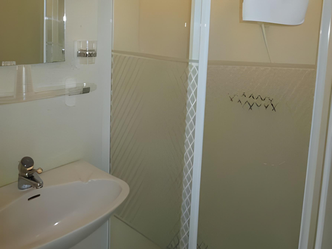 Bathroom 2, Vardshuset Lindgarden, Gotland