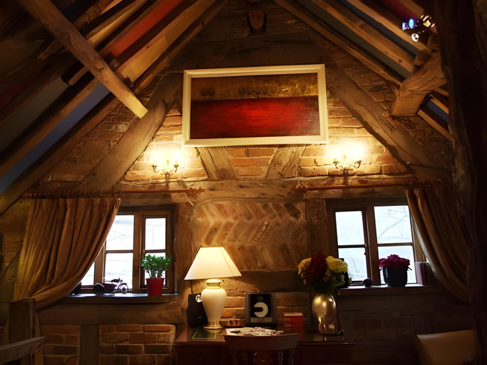 Others 2, Wizards Thatch Medieval Styled Suites with Four Poster Beds, Cheshire East