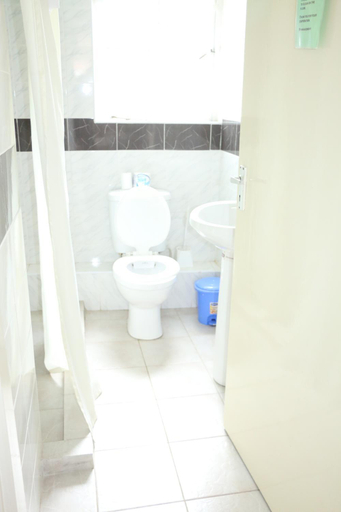 Bathroom 3, Adventist LMS Guest House and Conference Centre, Dagoretti North