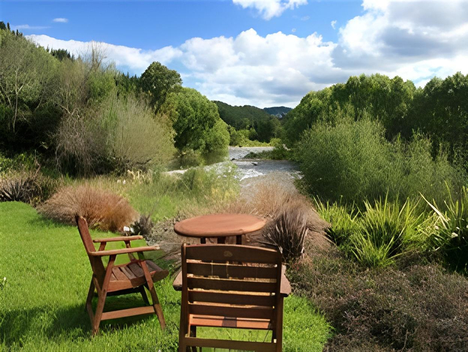 Others 5, Owen River Tavern & Motels, Tasman