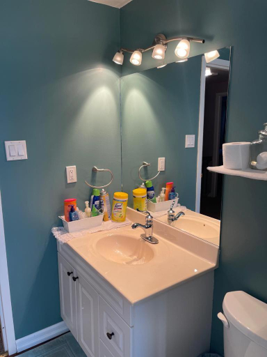 Others 5, Comfortable Stay In Beautiful Home, Halton