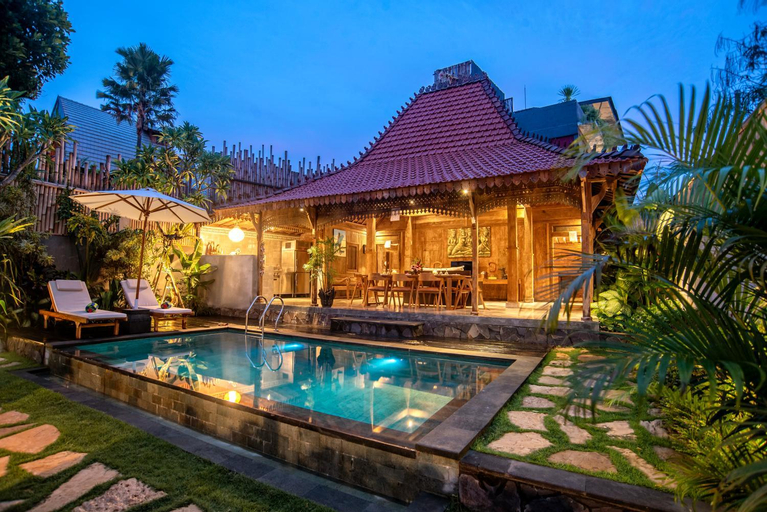 Swimming Pool 2