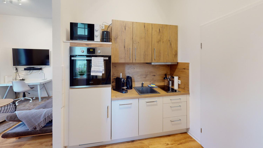 5, SweetHome - Business-Apartment mit Kuche, Terrasse, Stellplatz, Magdeburg