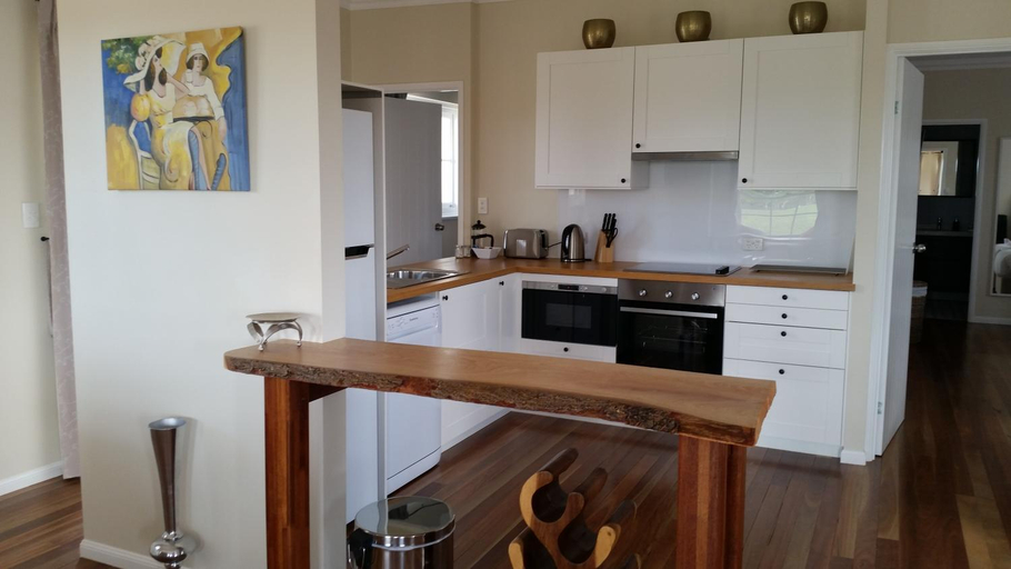 Kitchen 2, Kernow - Minimum age 18, Charters Towers