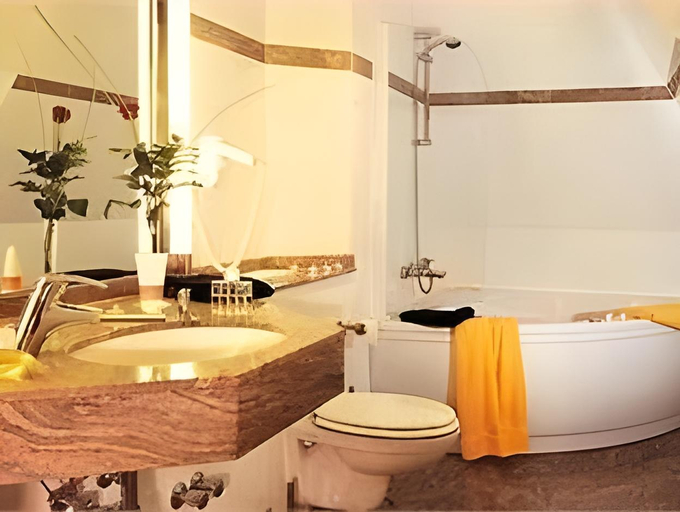 Bathroom 3, Hotel Storck, Osnabrück