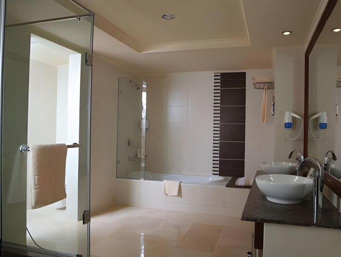 Bathroom 5, Stella Golf Hotel, 'Ataqah