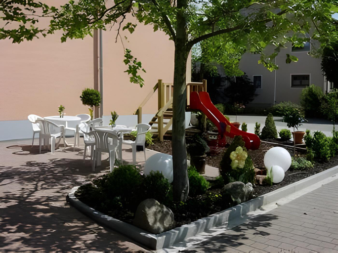 Others 4, Hotel Hollsteiner Hof, Lörrach